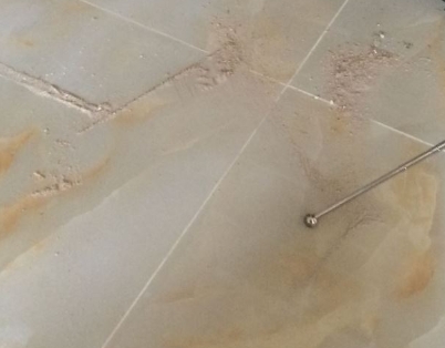 左云瓷砖空鼓维修公司分享粘合剂选择不当在瓷砖铺贴过程中可能导致以下问题